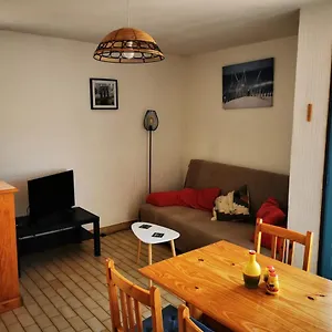 Appartement Charmant T2 Climatisee Au Coeur Du Village, Saint-Mandrier-sur-Mer